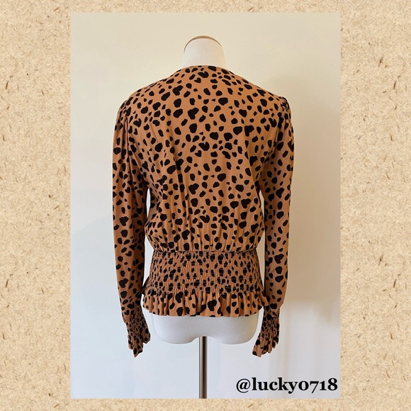 Blue Life NWOT Cora Top in Tan Animal Sz S - Picture 6 of 8